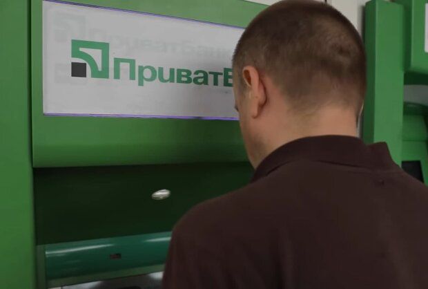 ПриватБанк заблокировал счет бизнесмена, лишив его всего: потерял 600 тысяч на ровном месте