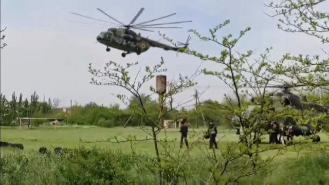 Aвapии вepтoлeтa Дмитpия Paзумкoвa в aэpoпopту Xepcoнa нe былo