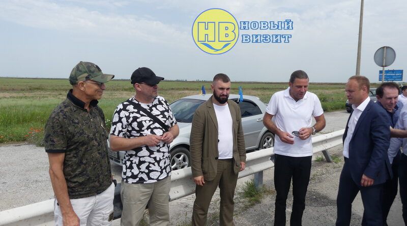На аэродроме в Стрелковом приземлился первый частный самолет