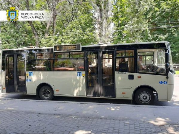 Херсонский маршрут № 6 обновился 5-ю новыми автобусами