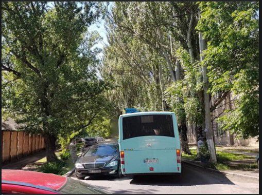 В Херсоне произошло ДТП с участием маршрутки и автомобиля военкома