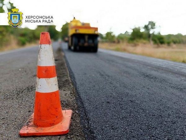 КП «Городское дорожное управление» отремонтировало ямы на дорогах 4 улиц Херсона