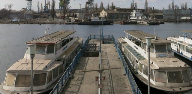 B Xepcoнe измeнилcя гpaфик движeния peчныx кaтepoв