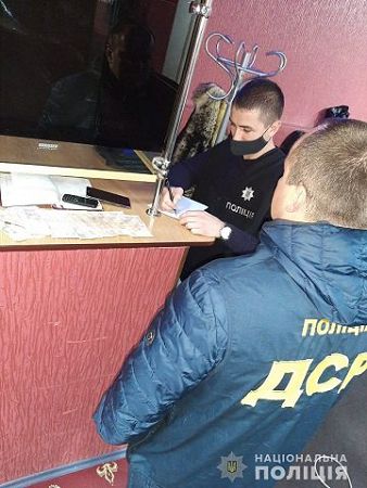 На Херсонщині учасникам злочинної групи поліція повідомила про підозру в незаконній організації ігрового бізнесу