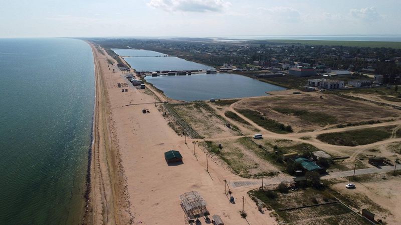 Золотой песок и волны: самые интересные курорты Черного и Азовского морей для отдыха летом