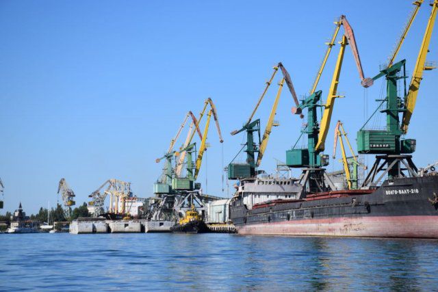 Пограничники Херсонского отряда не пропустили иностранцев, которые незаконно посещали оккупированный Крым