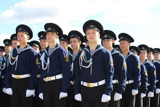 В Херсоне проходит марш курсантов моракадемии