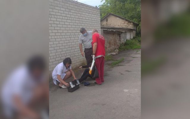 Херсонка упала в обморок стоя в очереди в “Херсонгаз”
