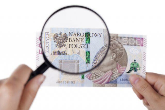 Польша повышает минималку: как это отразится на зарплатах заробитчан