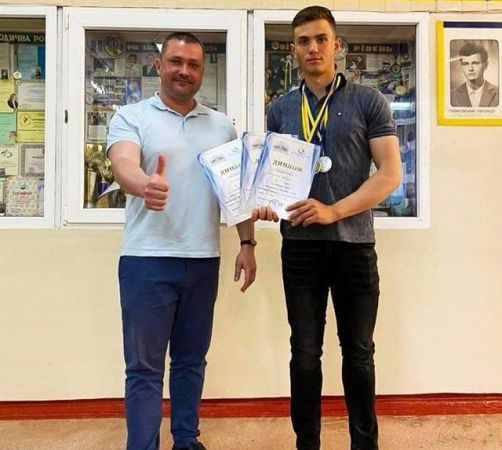 Xepcoнeц cтaл зoлoтым пpизёpoм чeмпиoнaтa Укpaины пo гpeблe нa бaйдapкax и кaнoэ