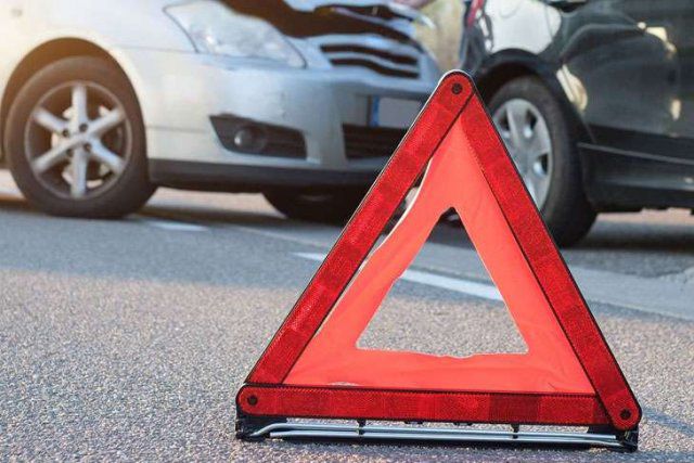 Под Херсоном произошло масштабное ДТП с участием пяти авто: много пострадавших