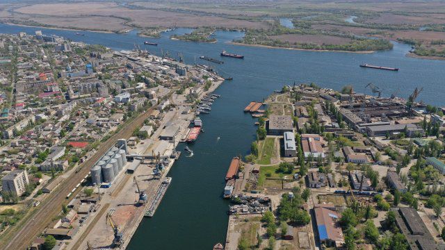 Иск по якорным стоянкам на рейде Херсона отозвали