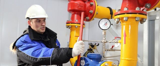 В селе на Херсонщине дерево упало на газопровод: часть домов осталась без газа