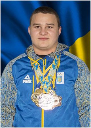 Про результати херсонського спортсмена на чемпіонаті Світу з важкої атлетики серед юніорів
