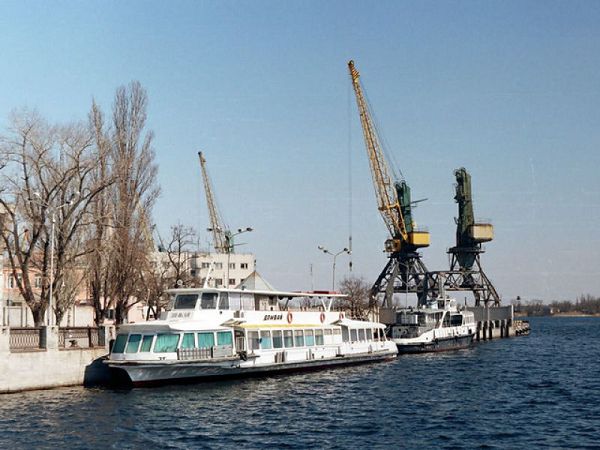 Херсонские дачные катера «штормит»: дошло до увольнений