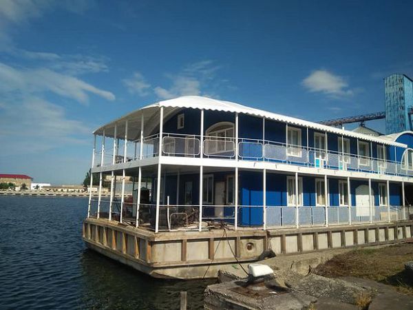 На Джарылгаче появится двухэтажный отель на воде