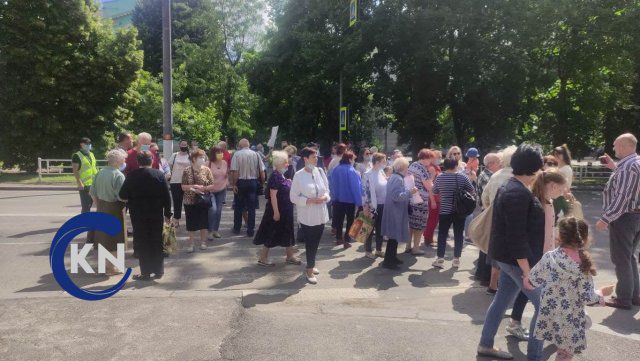 В Херсоне пикетчики перекрыли главный проспект города