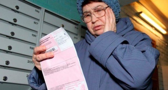 У украинцев за долги по коммуналке забирают старую мебель и вещи: как наказывают