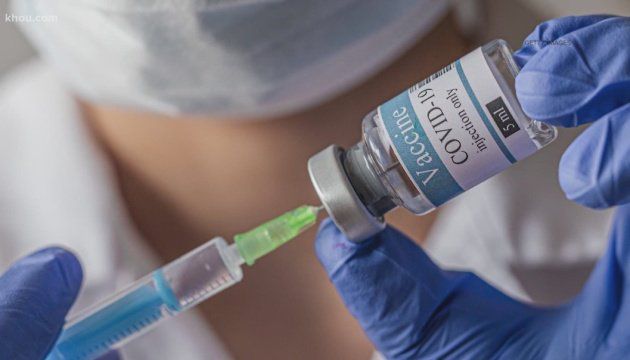 Еще одна страна приняла решение о вакцинации украинских заробитчан