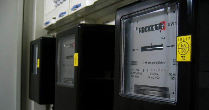 Населению снизят тариф на электроэнергию до 1 гривны: нардеп рассказал, что происходит в правительстве