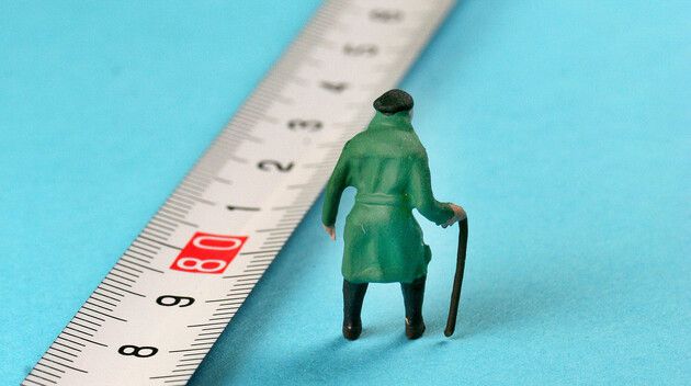 Ниже Африки: стала известна средняя продолжительность жизни в Украине
