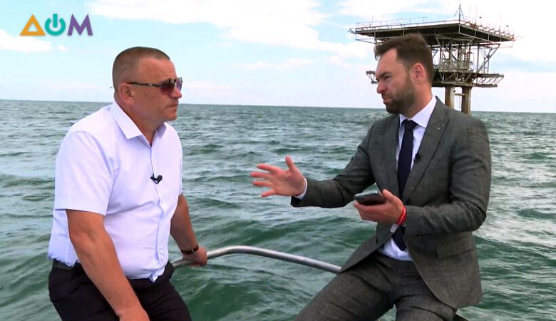 Газ, свет и море: чем живёт курортный Геническ — говорим с мэром Александром Тулуповым