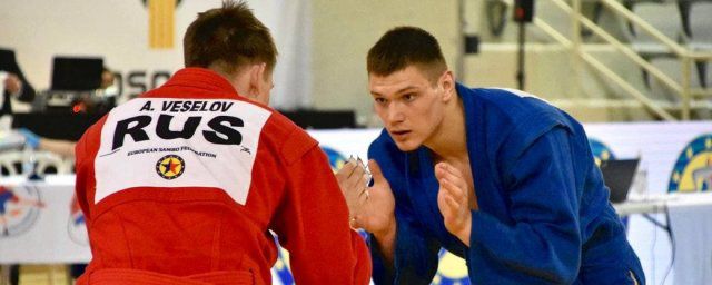 Херсонский спортсмен Евгений Панич завоевал серебро на Чемпионате Европы по самбо