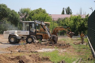 У Чорнобаївці триває спорудження сучасного стадіону