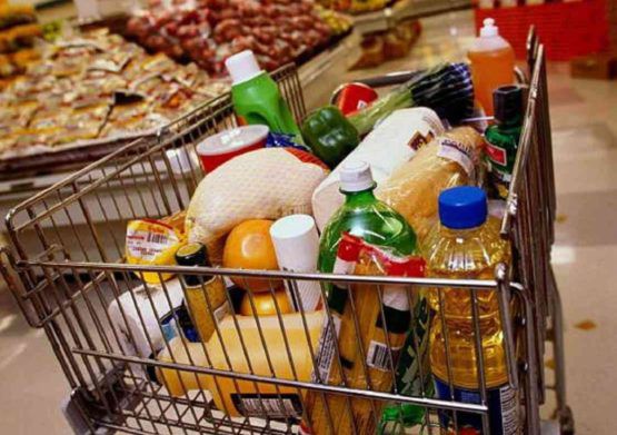 В Украине неожиданно подешевела продуктовая корзина