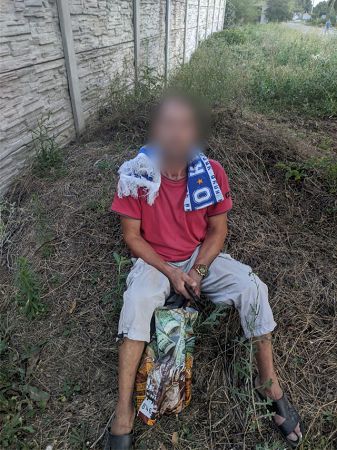 "Веселего" под кайфом прохожего задержали херсонские нацгвардейцы