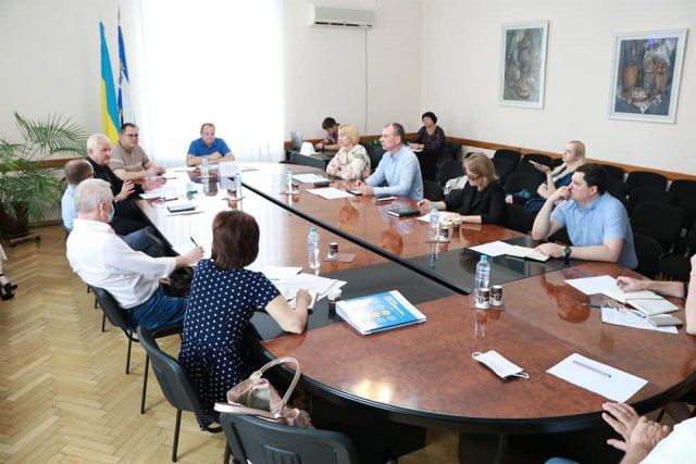 Нa Xepcoнщинi пpaгнуть cтвopити cпpoмoжну та якісну cиcтeму ocвiти в peгioнi
