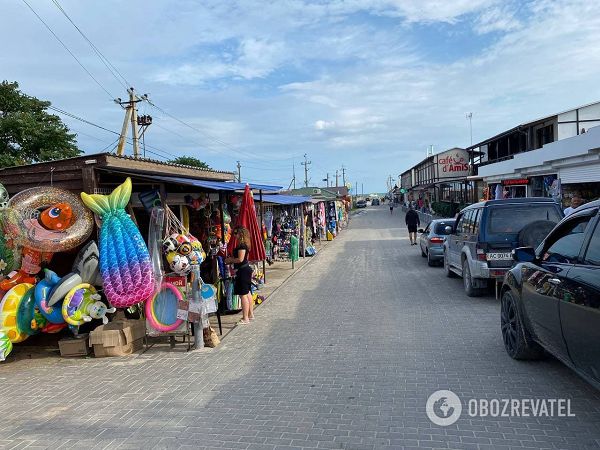На Азовском море еду можно покупать на рынках или питаться в кафе