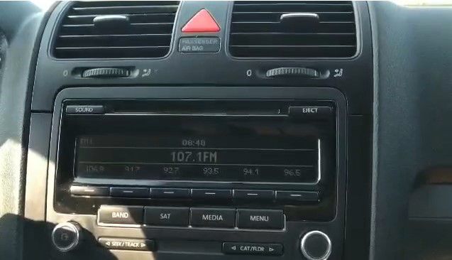 Минимум на 34 частотах на Херсонщине говорит радио России - правозащитники