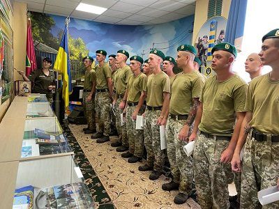 До Херсонського прикордонного загону прибули строковики