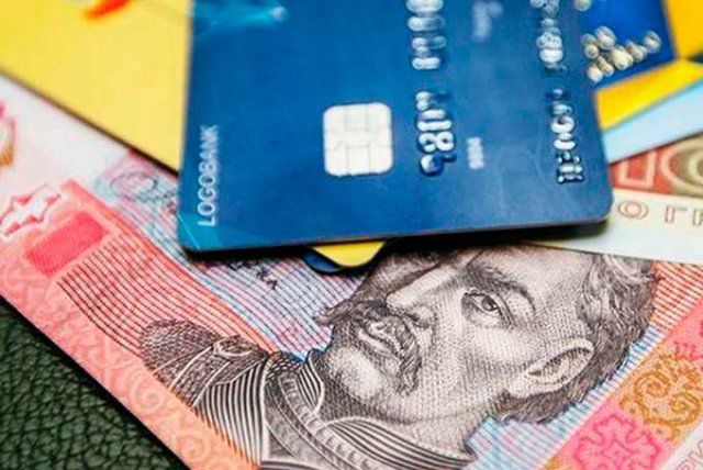 Украинцев начнут по-новому наказывать за долги: у кого спишут деньги с банковского счета
