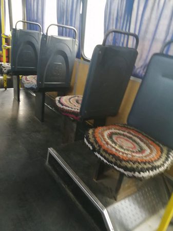 Херсонская маршрутка удивила креативными сидениями ручной работы