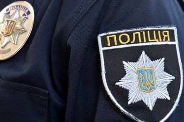 У Херсоні чоловік напідпитку стріляв в голубів з балкона