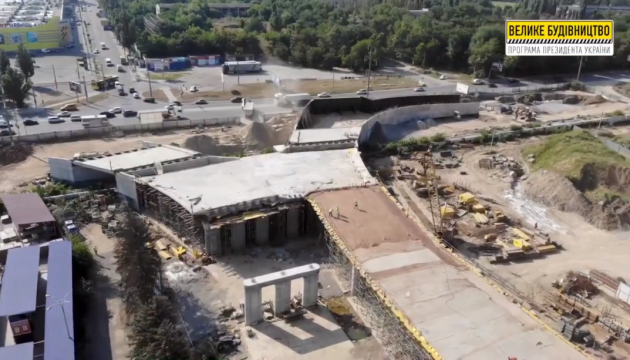 В Херсоне завершили сооружение части путепровода «ХБК-Таврический»