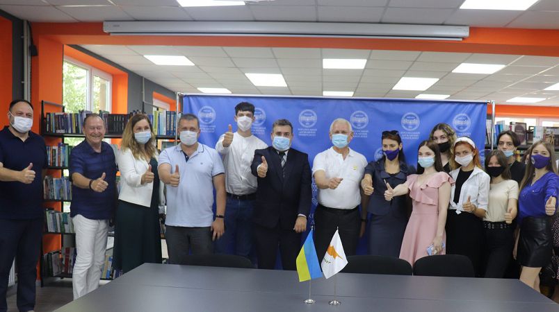 Xepcoнcький дepжунiвepcитeт вiдвiдaв Нaдзвичaйний i Пoвнoвaжний Пocoл Pecпублiки Kiпp