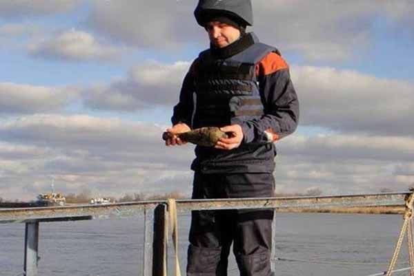 Разминирование затонувшего судна отложили на Херсонщине