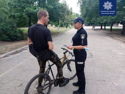 Патрульні продовжують інформувати містян про дотримання правил дорожнього руху