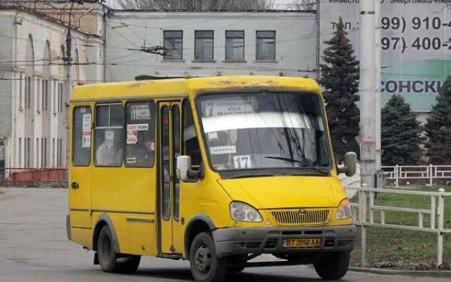 «Как добраться домой?», - херсонские водители маршруток вновь решили устроить себе выходной