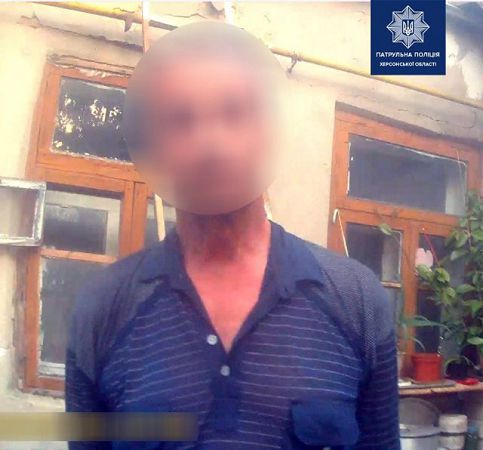 Полицейские утихомирили пьяного херсонца, который угрожал своей сестре