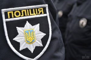 Невідомі пограбували будинок жінки