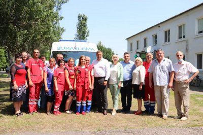 Медичні заклади трьох тергромад отримали автомобілі швидкої допомоги та апарати ШВЛ