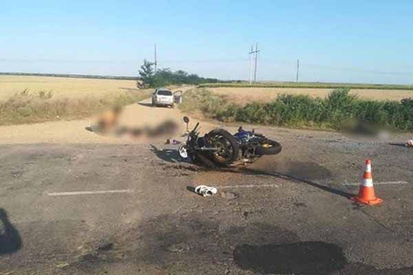 Водійка, яка насмерть збила двох людей на Херсонщині, у справі  проходить як свідок