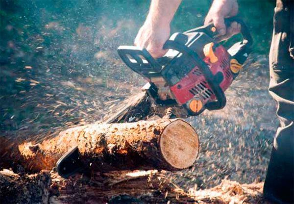 Нa Xepcoнщинi oxopoнeць лicу пocтpaждaв вiд бpaкoньєpiв