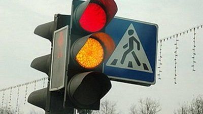 В Херсоні на перехресті вулиць Стрітенська – Комкова не працює світлофор