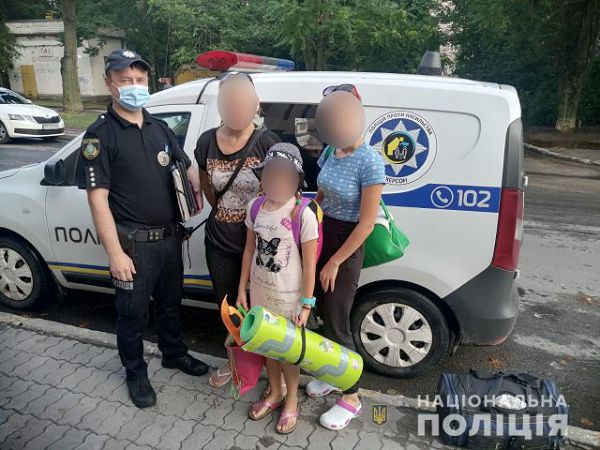В Херсоне полицейские составили протоколы на мать и дочь, которые обижают друг друга