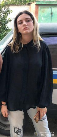 Полиция Херсонщины устанавливает местонахождение 13-летней Анастасии Плахотной